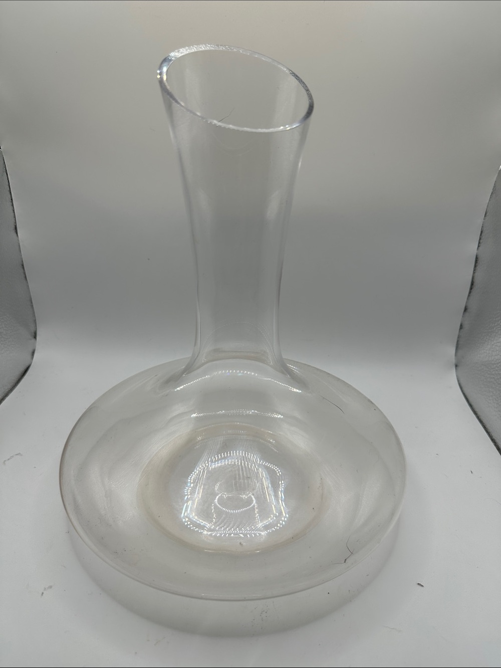 le chateau Clear Glass Decanter Vase
